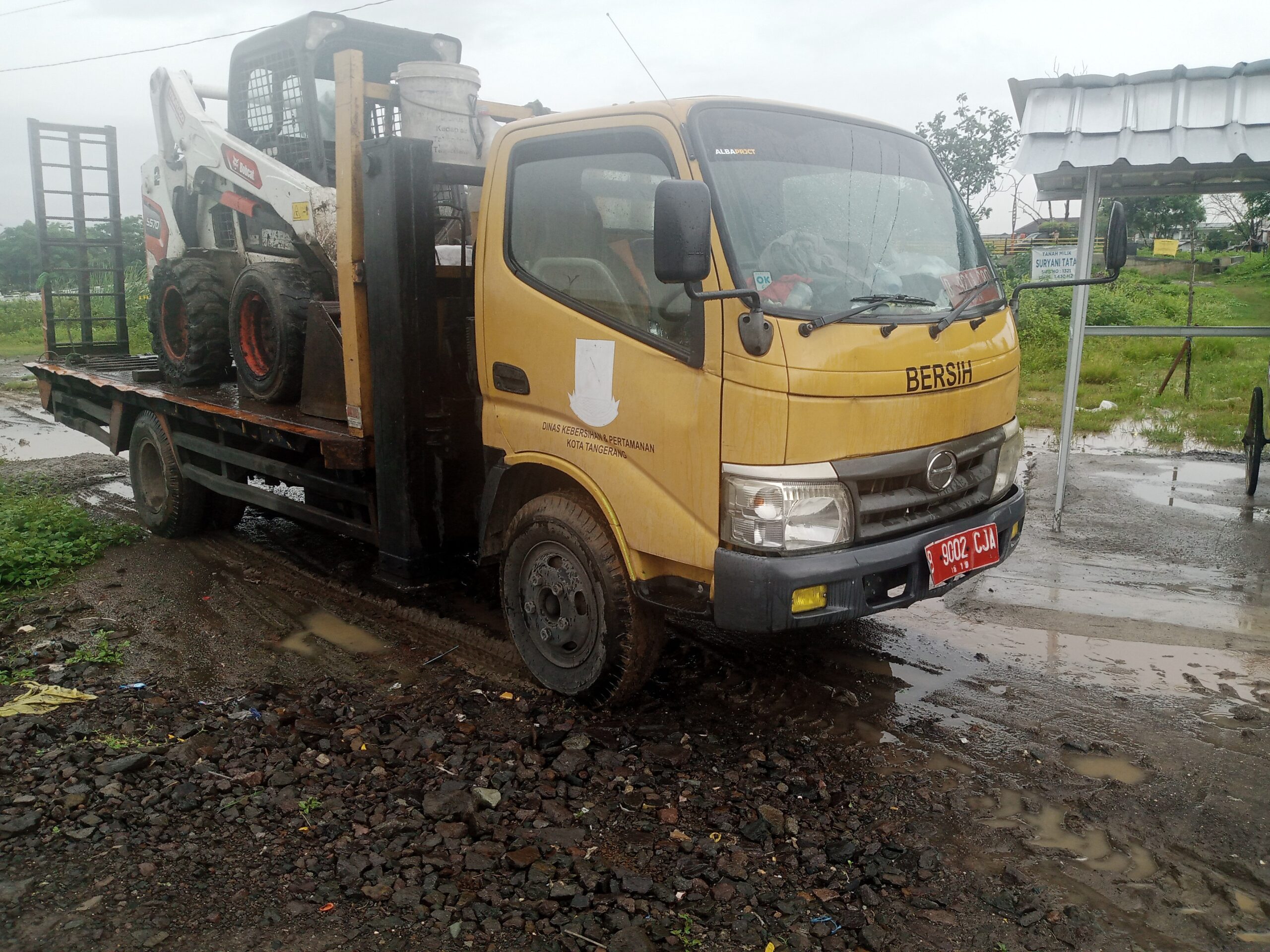 Kendaraan Operasional Pemkot Tangerang di DLH Diduga Nunggak Pajak