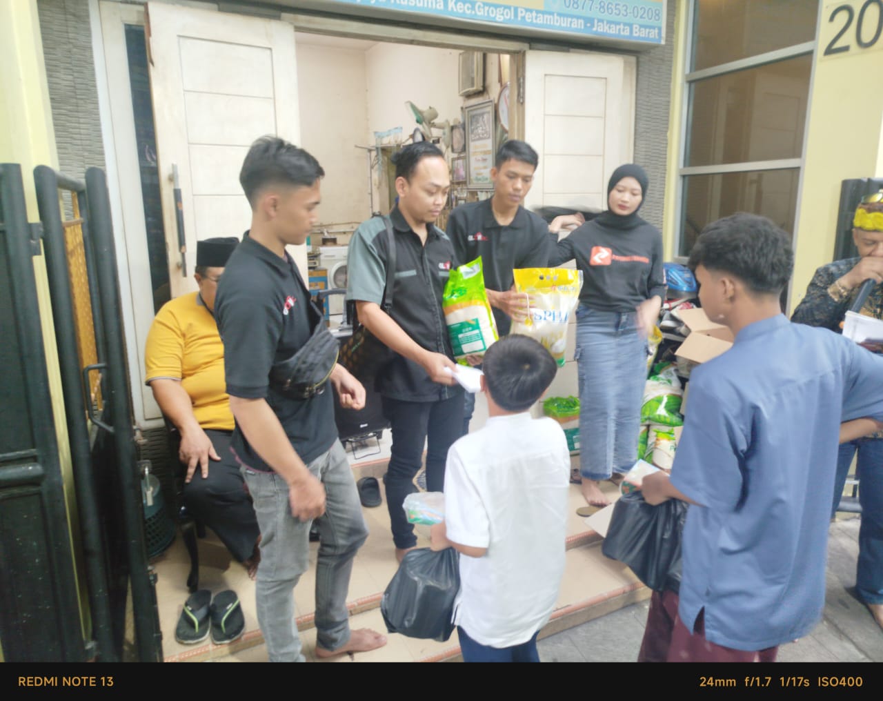 Glow Inc Group Mengadakan Santunan Anak Yatim dan Kaum Dhuafa di Grogol Petamburan