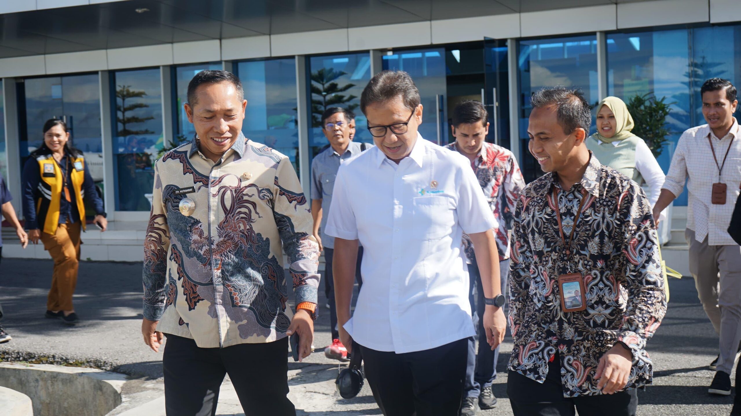 Sambut Hangat Kunker Menkes RI, Bupati JTP Hutabarat Sampaikan Harapan Masyarakat untuk Rumah Sakit Baru